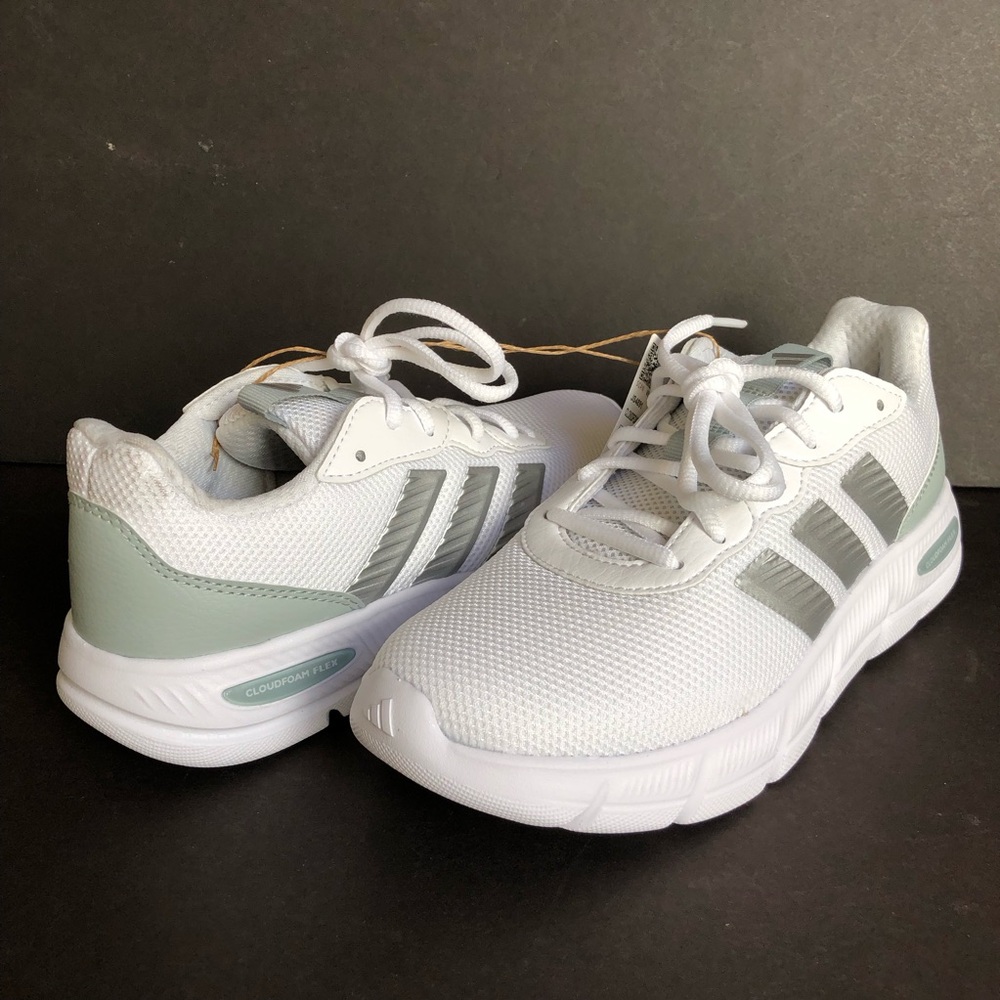 Adidas Cloudfoam Comfy Womens 6.5 Wide Fit Walking Shoes Sneakers White /Green